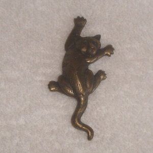 JJ 1988 pin brooch gold cat kitten Jonette